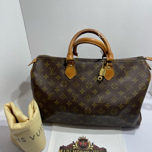 Louis Vuitton Speedy 35 in Monogram comes with lock , key and dust bag,preloved. - Picture 2 of 15